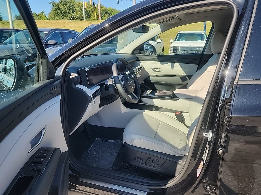 New 2026 Hyundai Tucson Limited AWD/4WD image 9