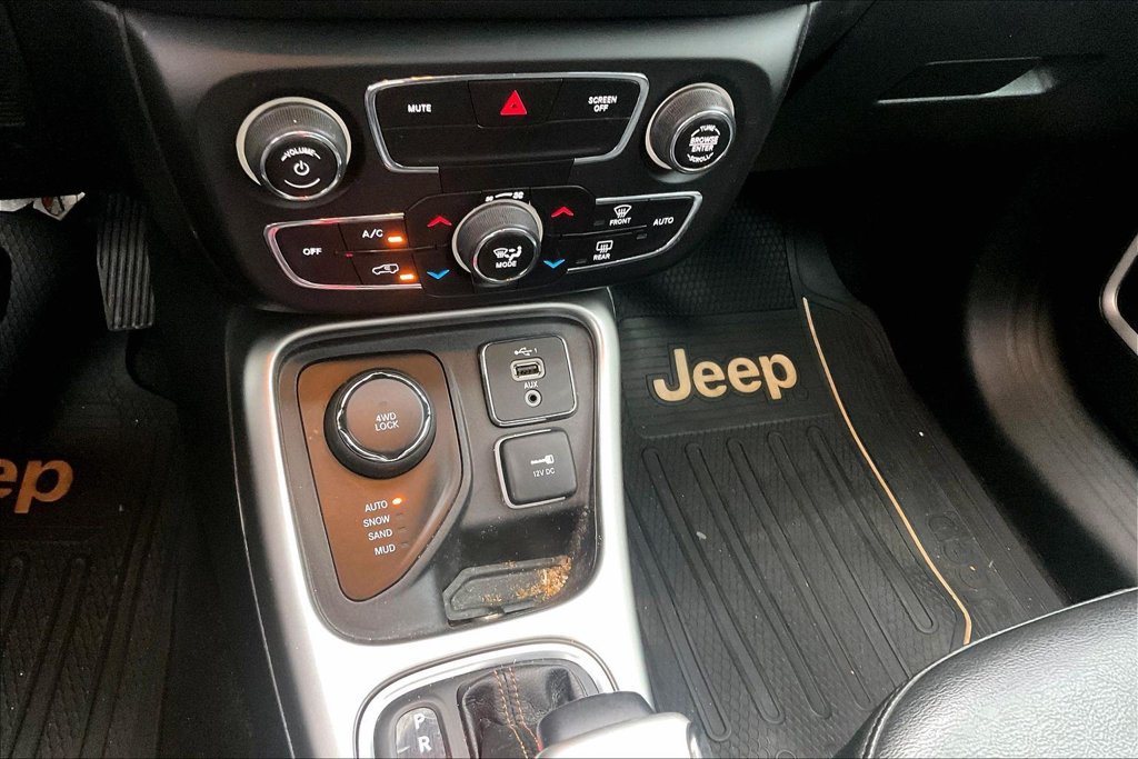 Used 2019 Jeep Compass Latitude w/ Popular Equipment Group AWD/4WD image 35