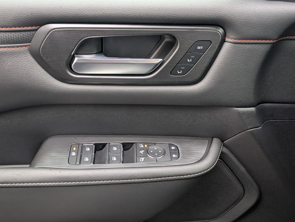New 2026 Nissan Armada PRO-4X AWD/4WD image 21
