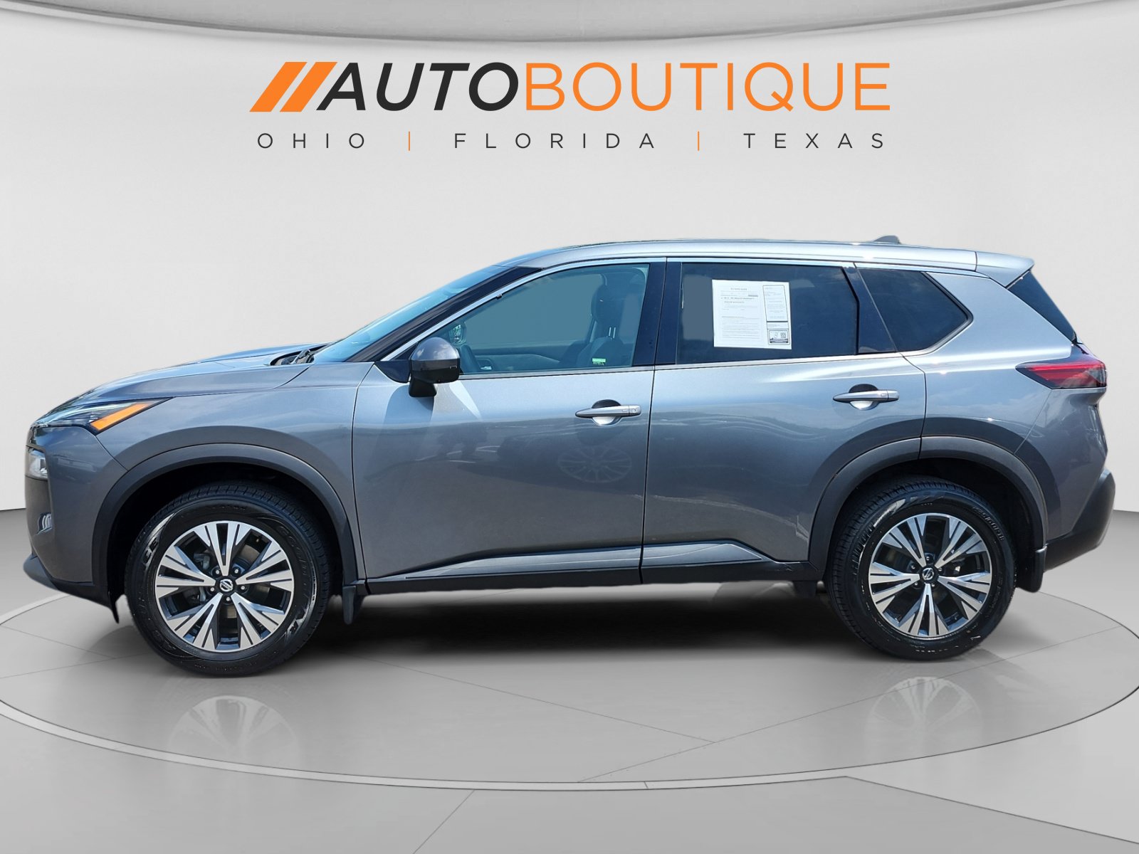 Used 2021 Nissan Rogue SV AWD/4WD image 2