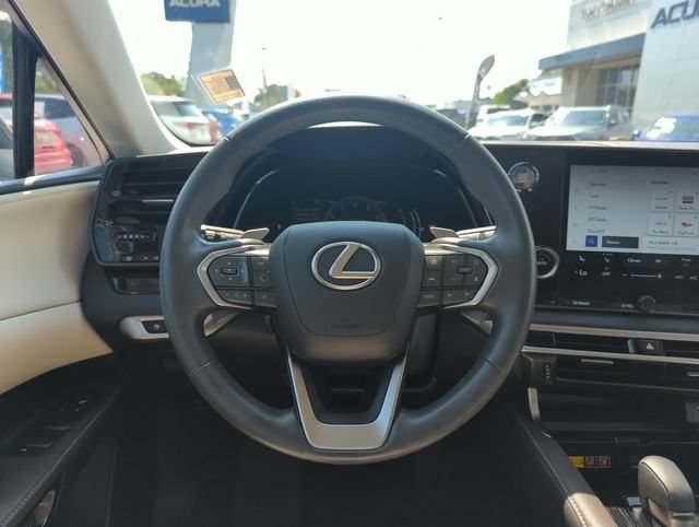 Used 2024 Lexus RX 350 FWD w/ Technology Package image 17