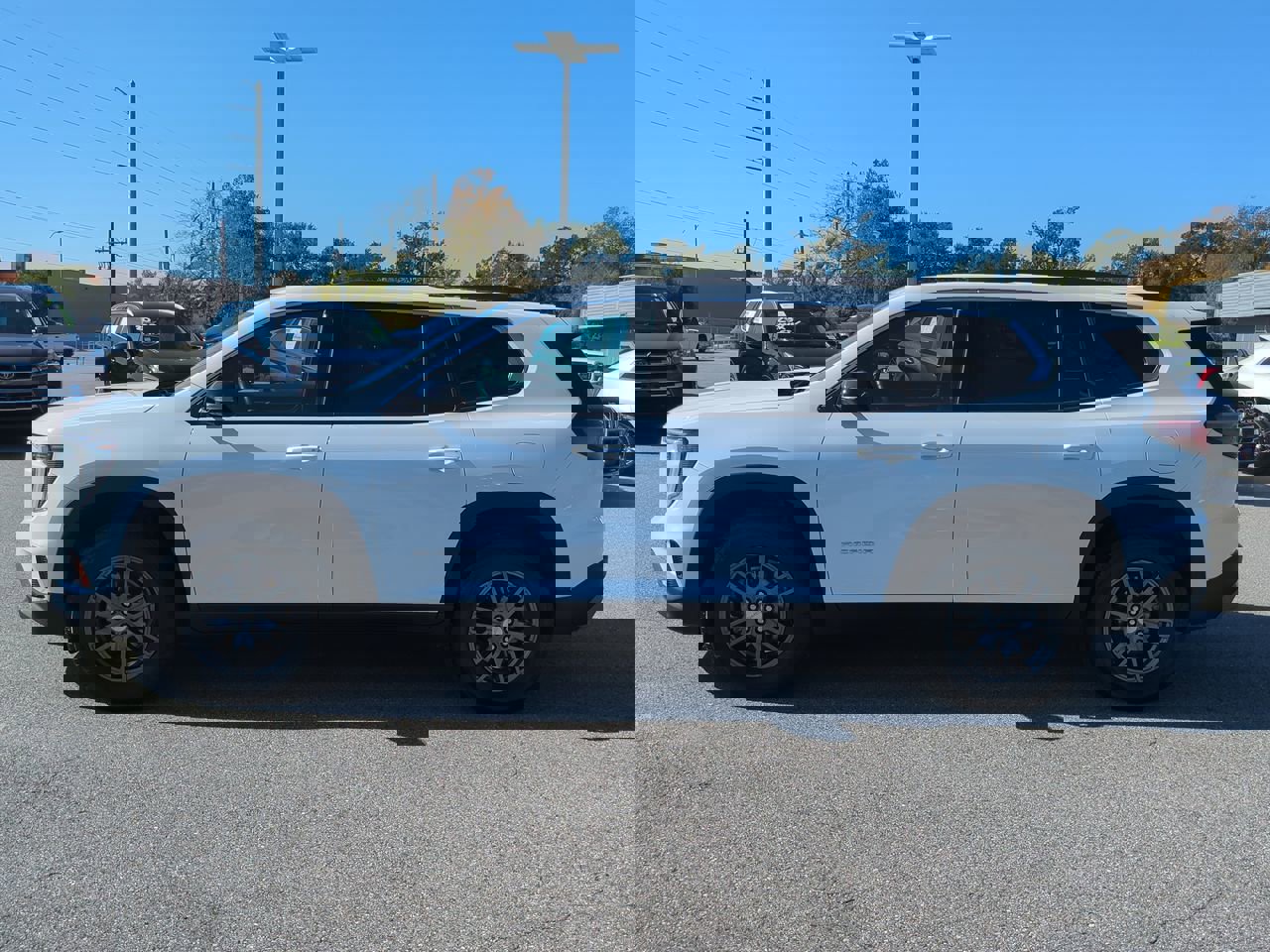 Used 2025 GMC Acadia Elevation image 7