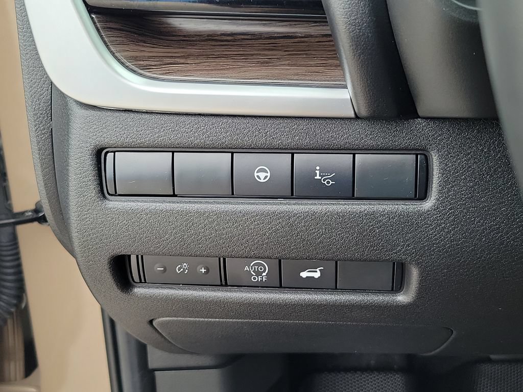 Used 2025 Nissan Rogue Platinum w/ Platinum Premium Package FWD image 21