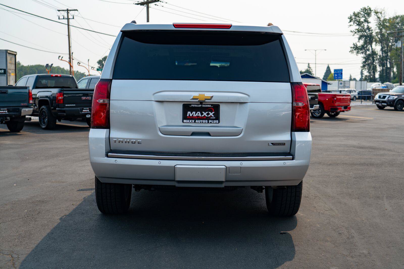 Used 2017 Chevrolet Tahoe Premier w/ Max Trailering Package AWD/4WD image 10