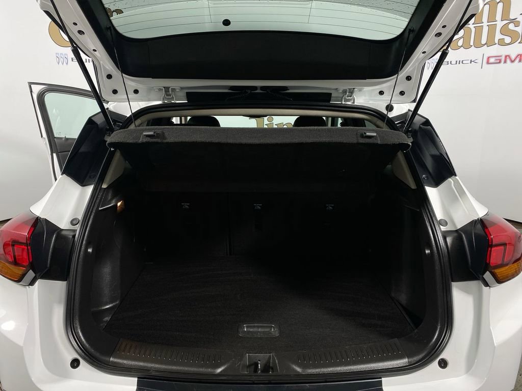 Certified 2023 Buick Encore GX Preferred w/ Cold Weather Comfort Package image 22