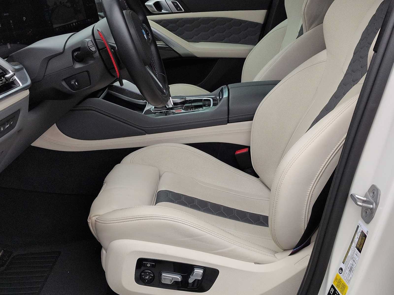 Used 2024 BMW X6 M Competition w/ Executive Package AWD/4WD image 17