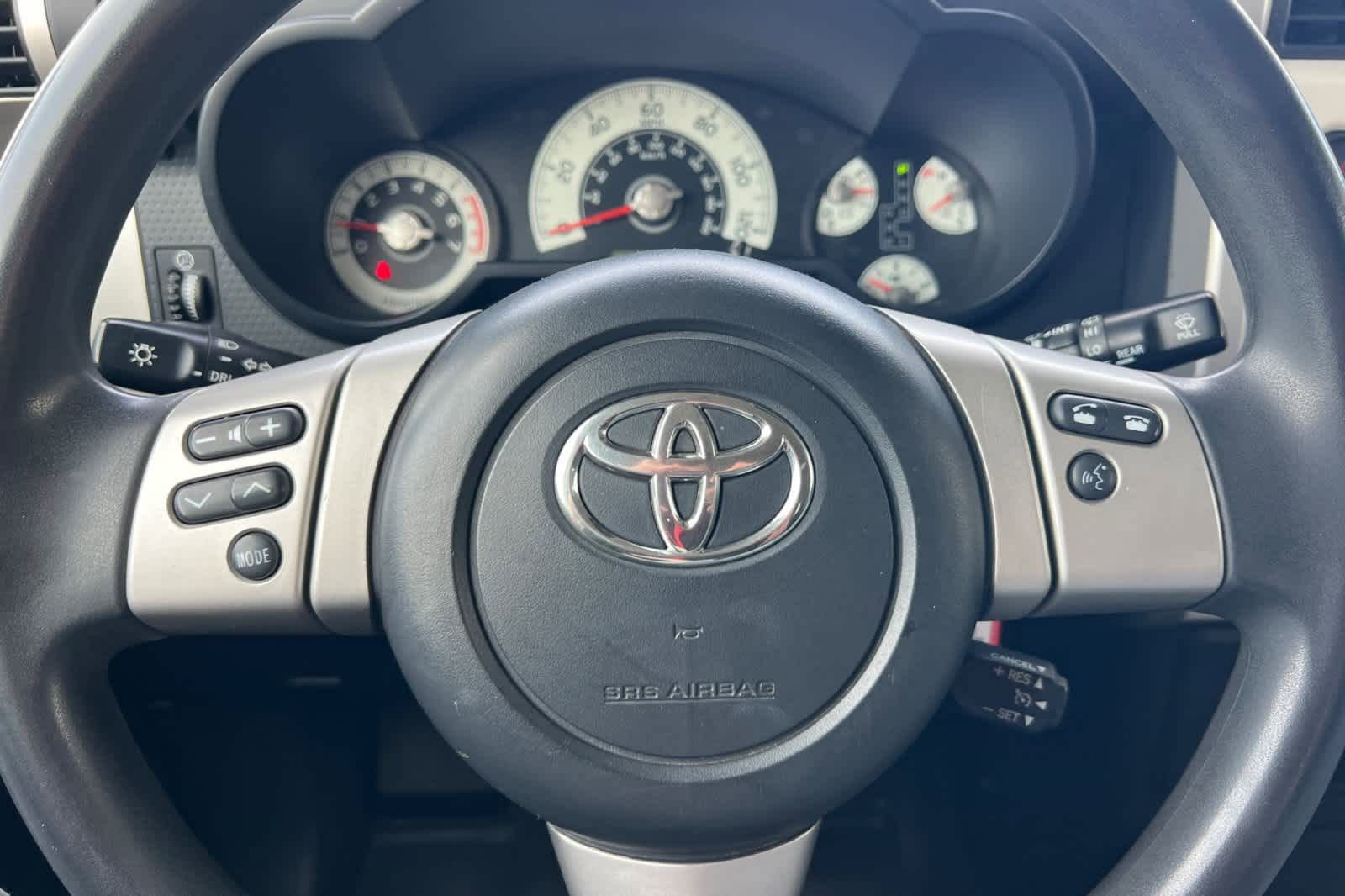 Used 2013 Toyota FJ Cruiser 4WD w/ Convenience Pkg image 22