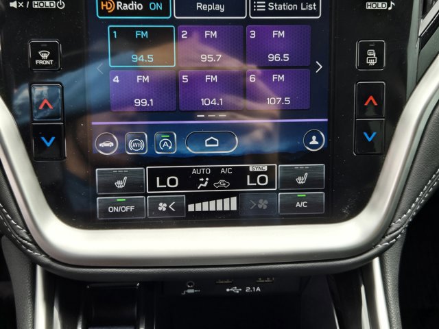 Used 2022 Subaru Outback Premium AWD/4WD image 17
