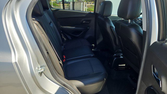 Used 2022 Chevrolet Trax LT w/ Redline Edition FWD image 25
