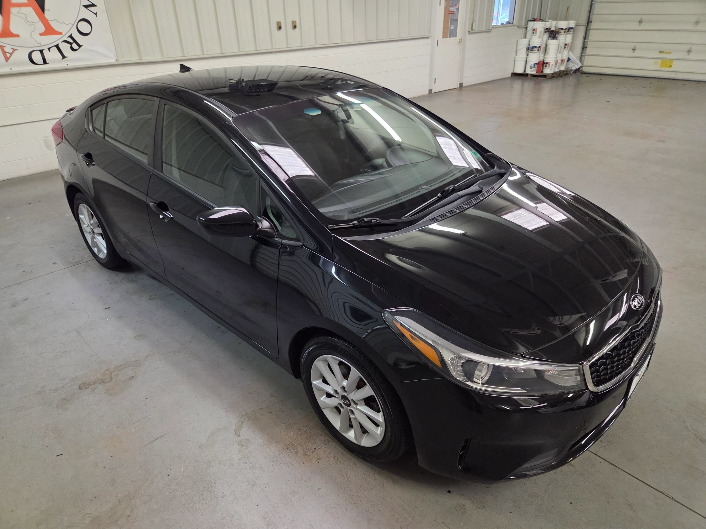 Used 2017 Kia Forte S FWD image 11