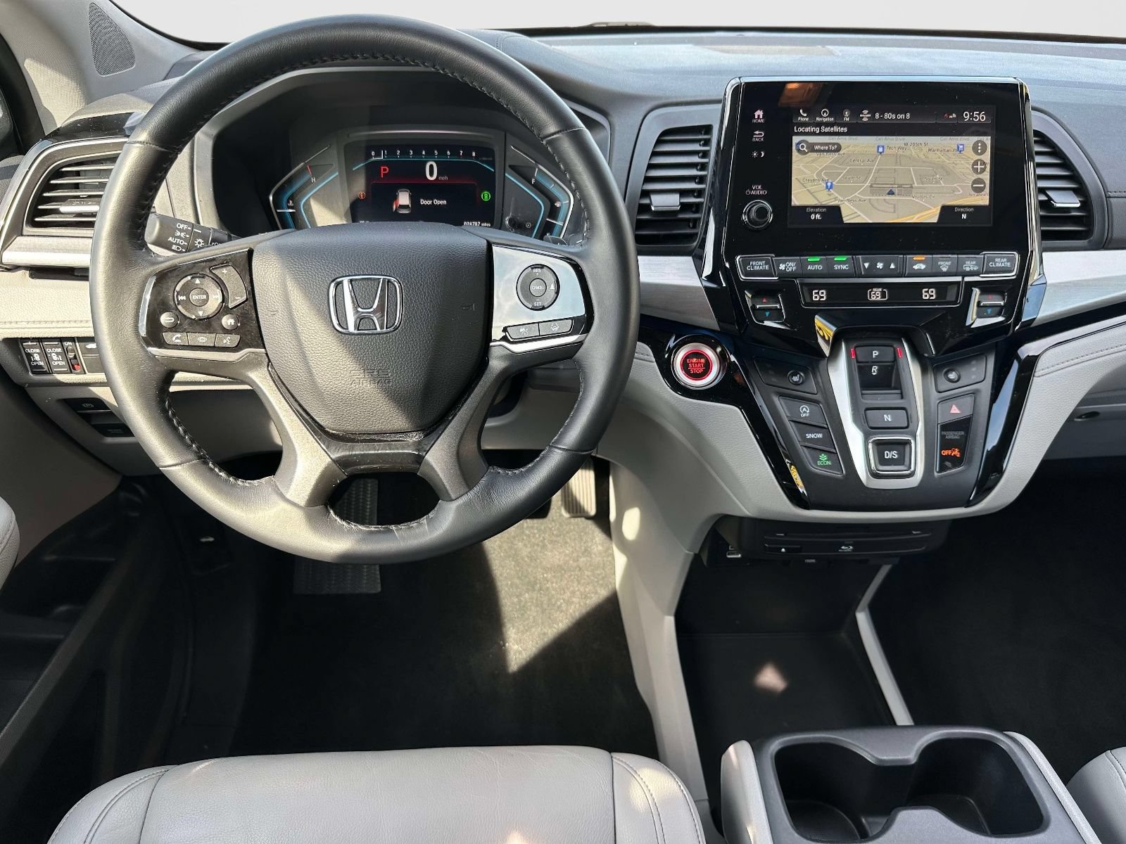 Used 2023 Honda Odyssey Touring image 8