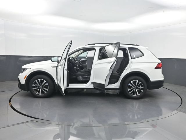 Used 2023 Volkswagen Tiguan S AWD/4WD image 39