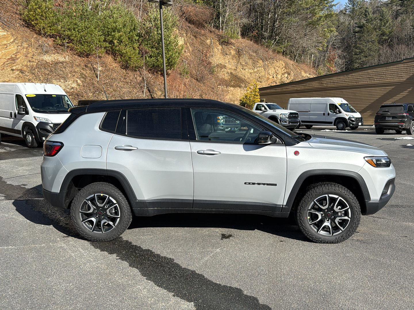 New 2026 Jeep Compass Trailhawk w/ Sun, Sound & Navigation Group image 3