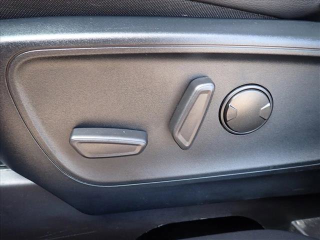 Used 2021 Ford Escape SEL w/ Technology Package AWD/4WD image 14