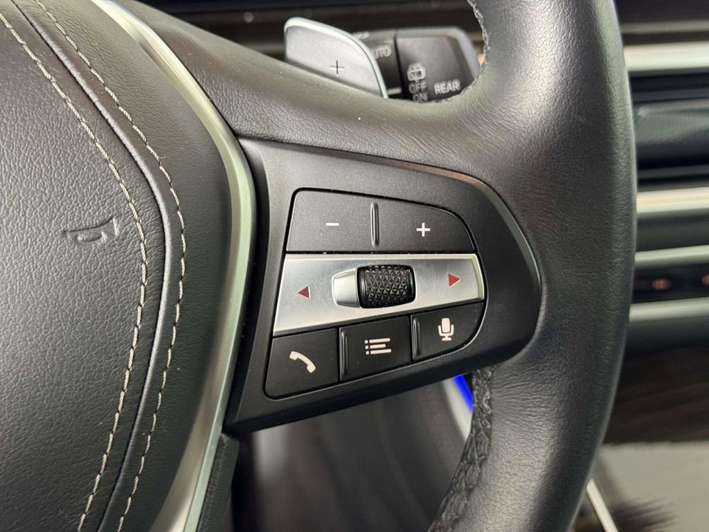 Used 2025 BMW X5 xDrive50e w/ Premium Package image 23