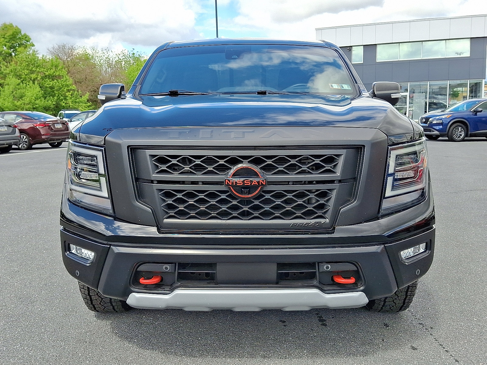 Certified 2023 Nissan Titan PRO-4X w/ Pro-4x Convenience Package AWD/4WD image 2