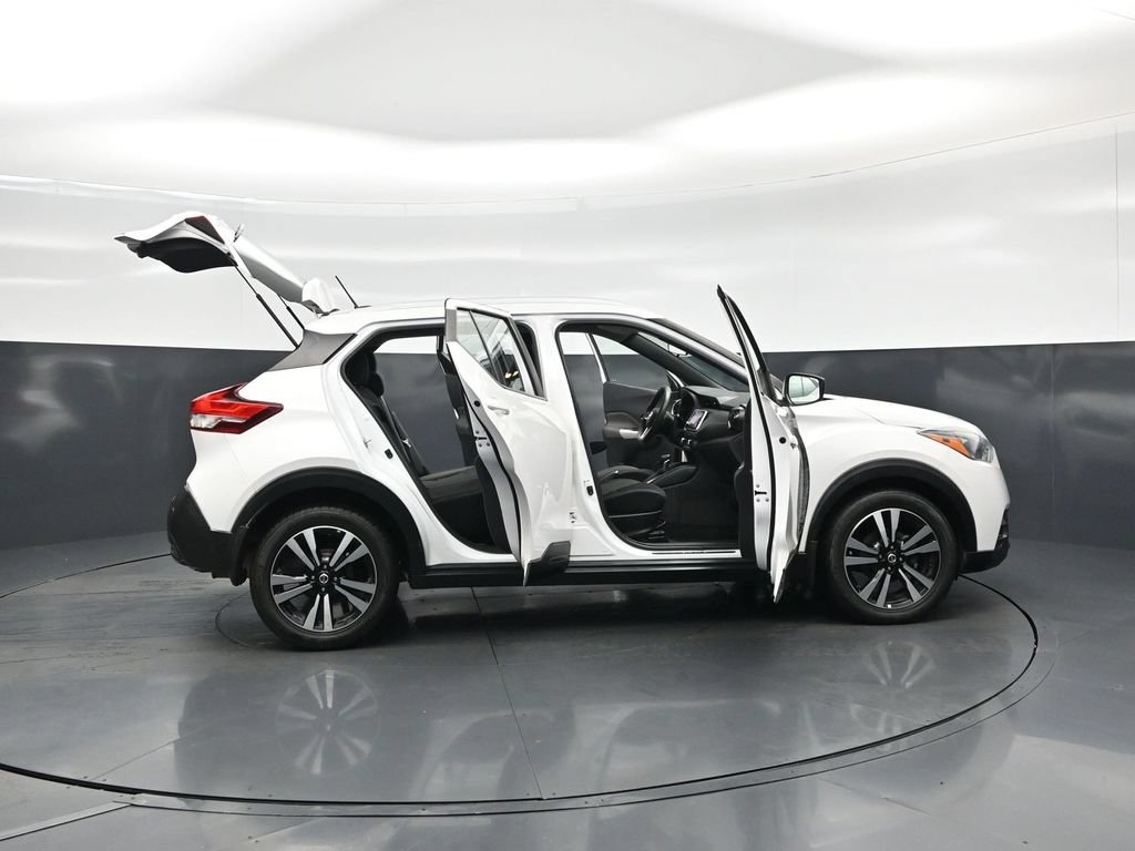 Used 2020 Nissan Kicks SV FWD image 5