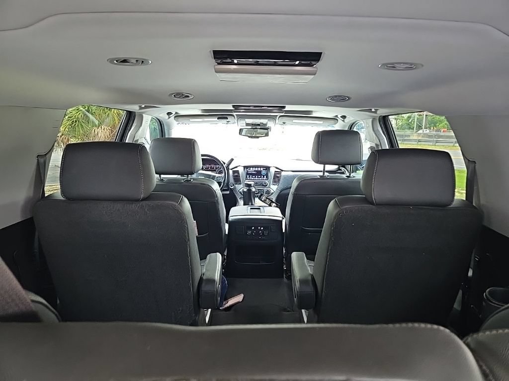 Used 2019 Chevrolet Suburban LT RWD image 7