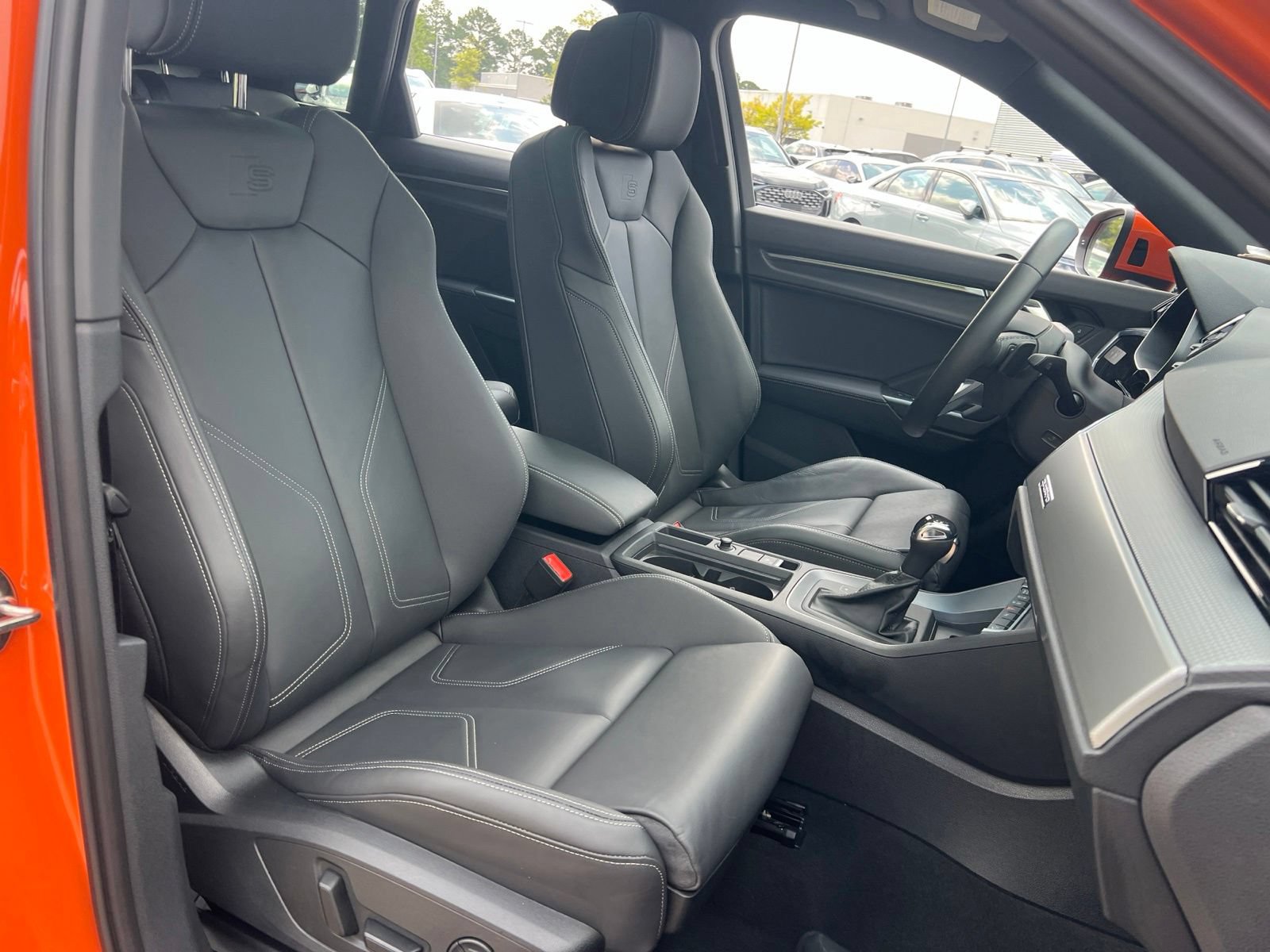 Used 2025 Audi Q3 2.0T Premium w/ Convenience Package AWD/4WD image 39