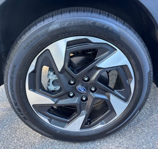 Used 2025 Subaru Crosstrek 2.5i Limited AWD/4WD image 17