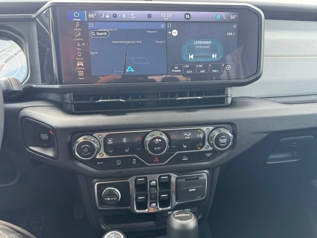Certified 2024 Jeep Gladiator Sport AWD/4WD image 19