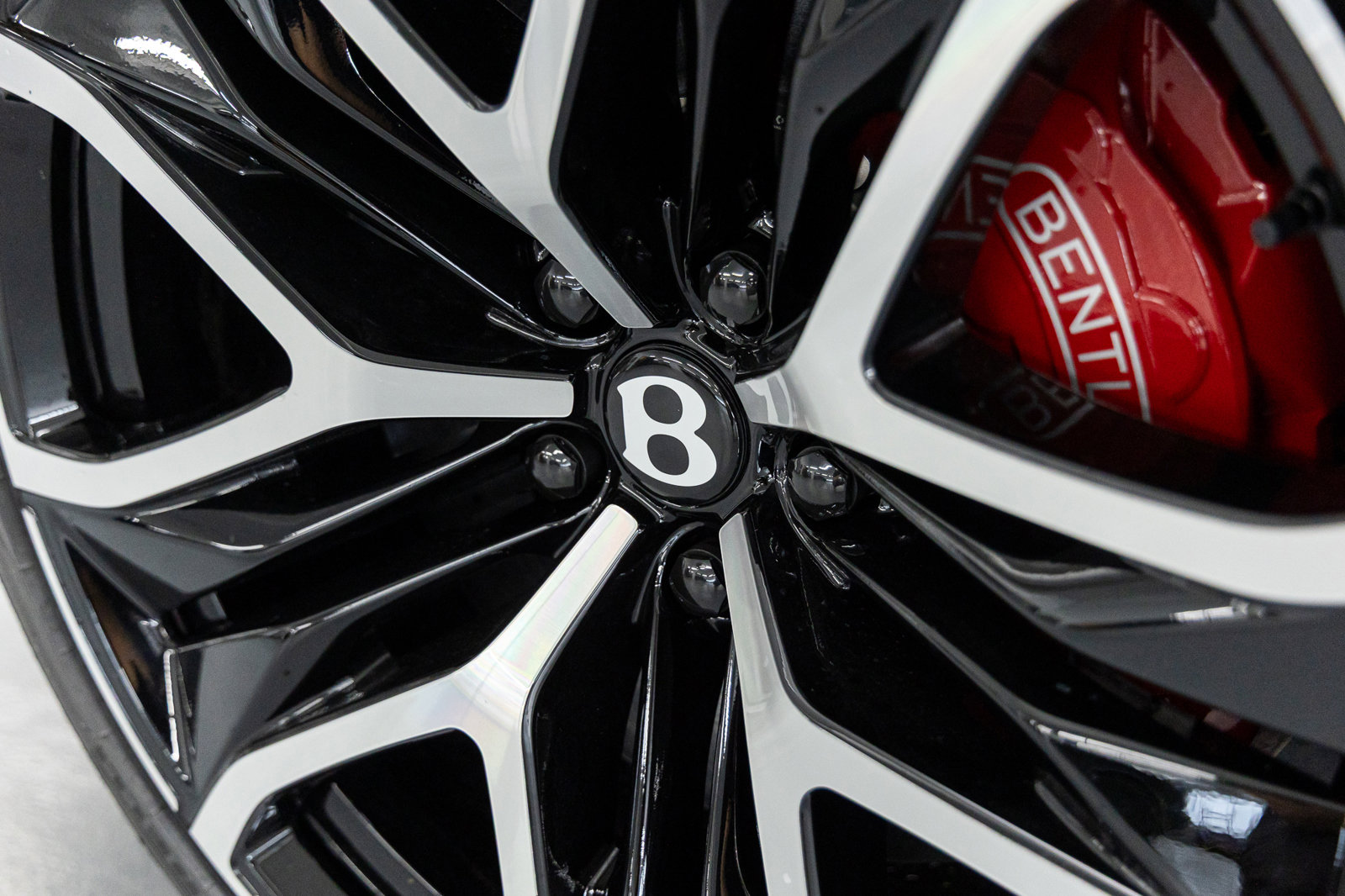 New 2026 Bentley Bentayga Speed AWD/4WD image 17