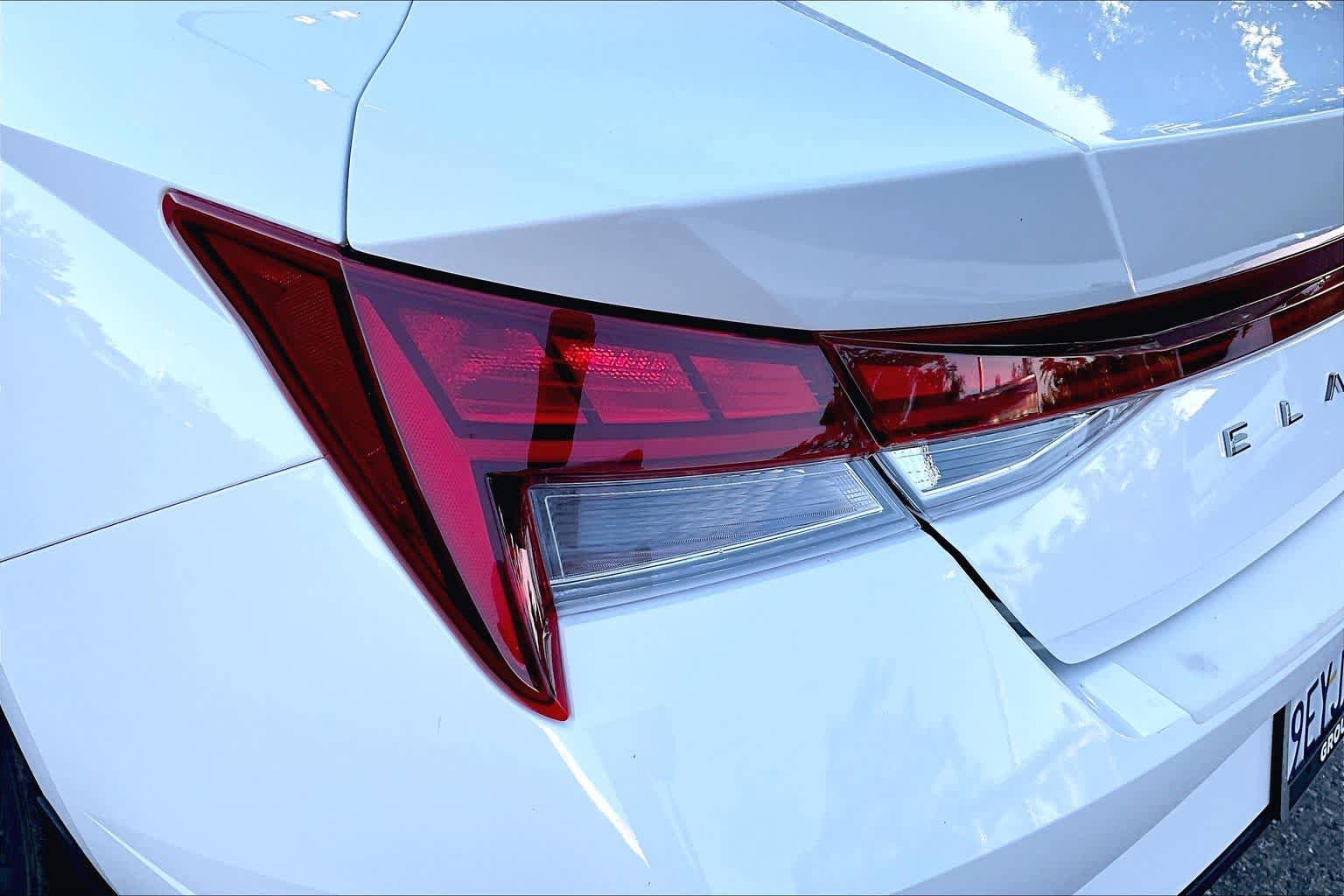 Used 2023 Hyundai Elantra Blue FWD image 28