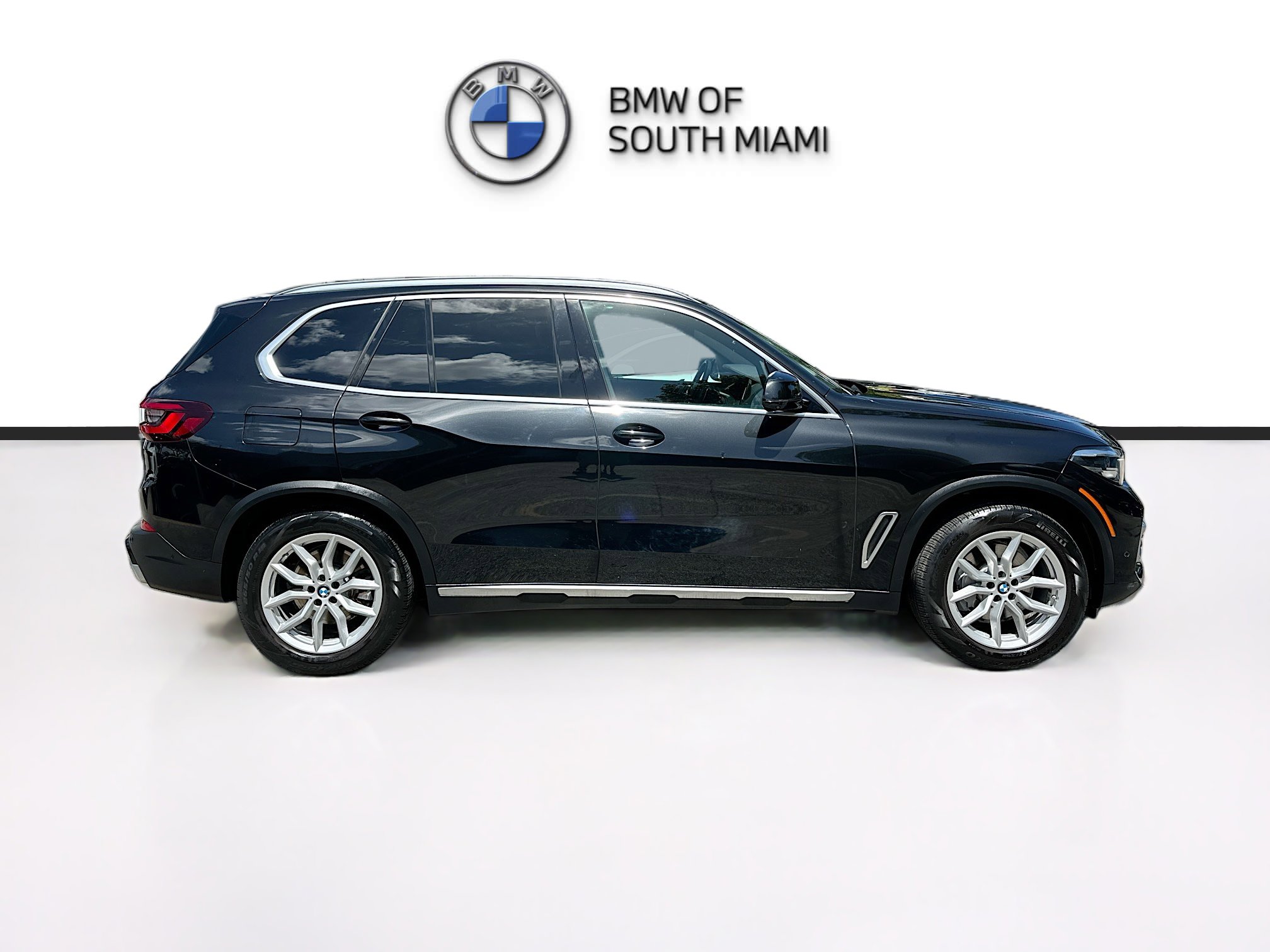 Certified 2023 BMW X5 sDrive40i w/ Parking Assistance Package RWD image 8