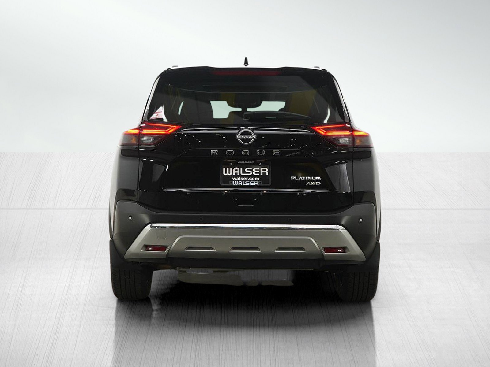 Used 2023 Nissan Rogue Platinum image 5
