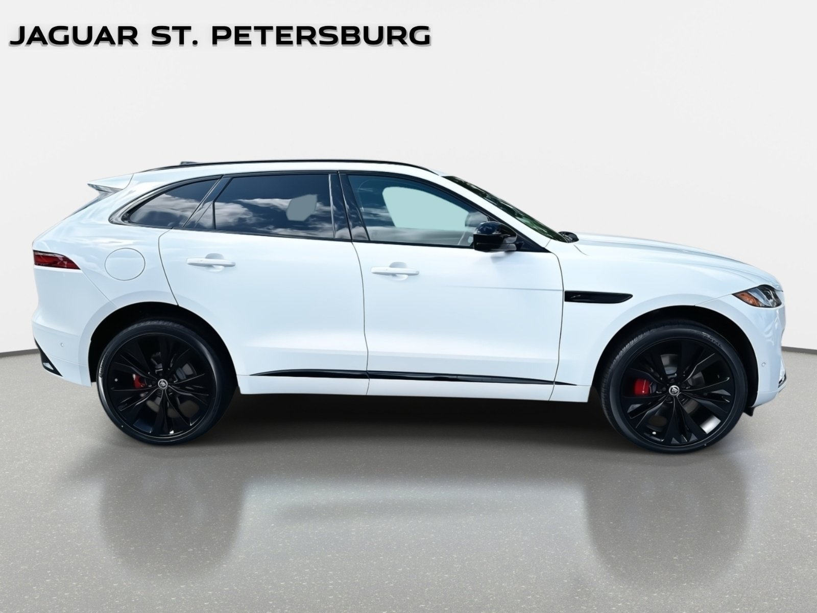 Used 2026 Jaguar F-PACE R-Dynamic S AWD/4WD image 5