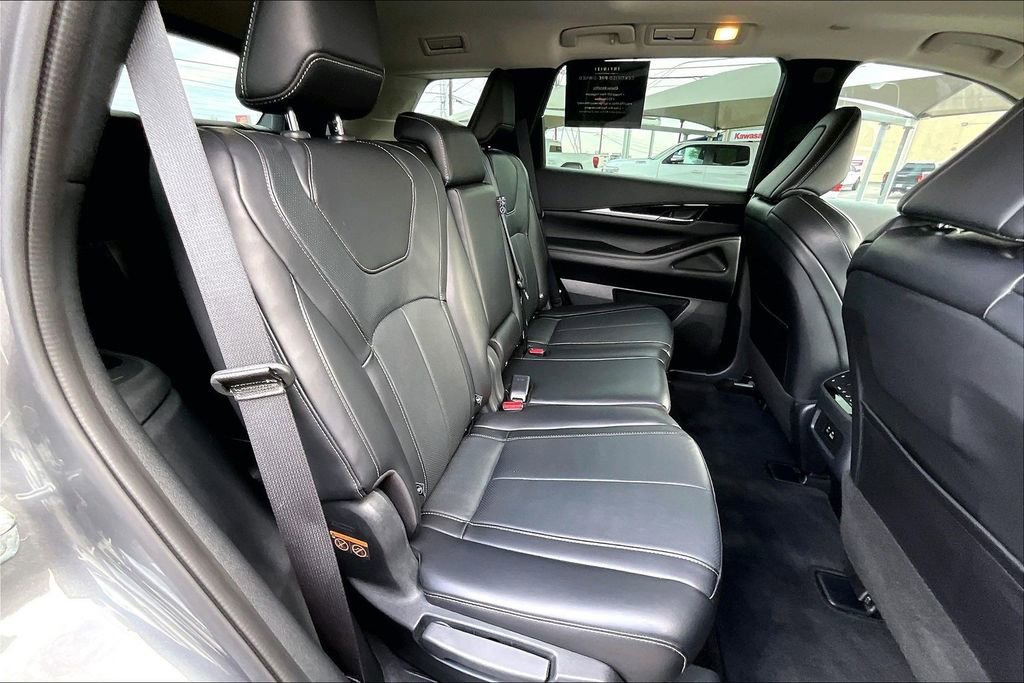 Certified 2025 INFINITI QX60 Pure image 40