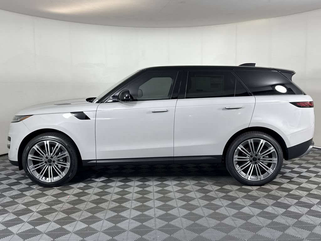 New 2027 Land Rover Range Rover Sport SE AWD/4WD image 2