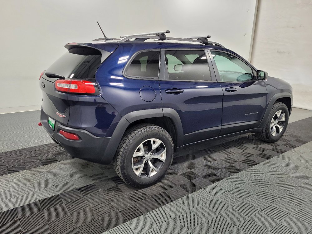 Used 2014 Jeep Cherokee Trailhawk w/ Leather Interior Group AWD/4WD image 10