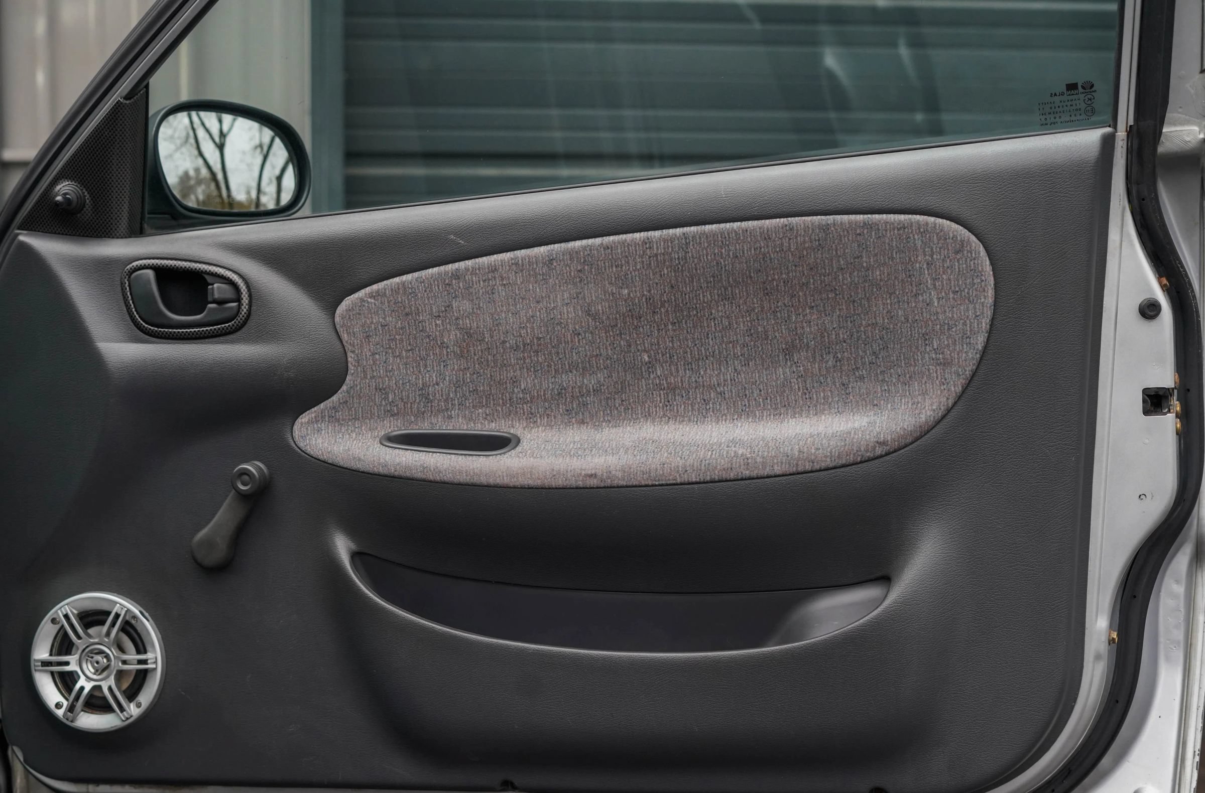Used 2001 Daewoo Lanos S FWD image 17