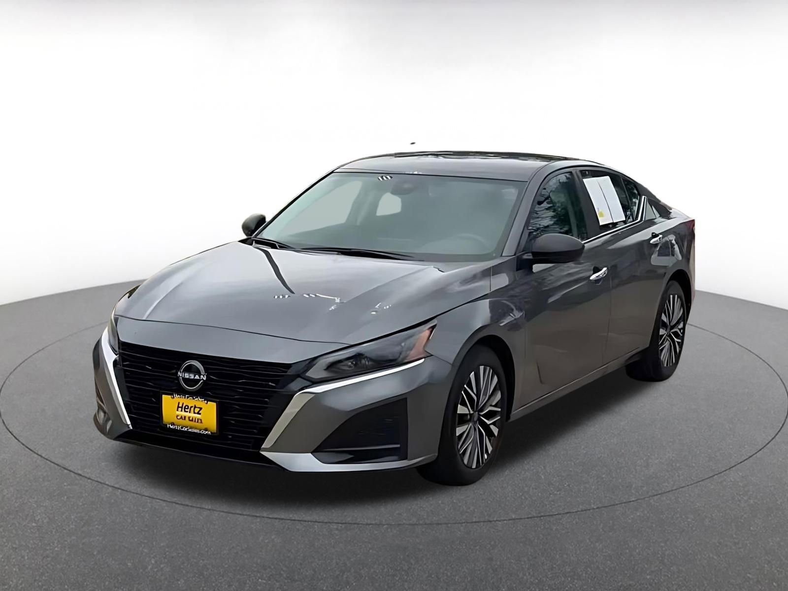 Used 2025 Nissan Altima 2.5 SV FWD image 7