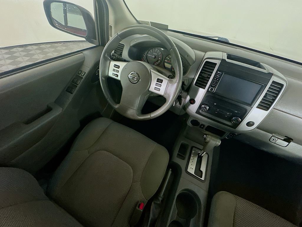 Used 2019 Nissan Frontier SV image 9