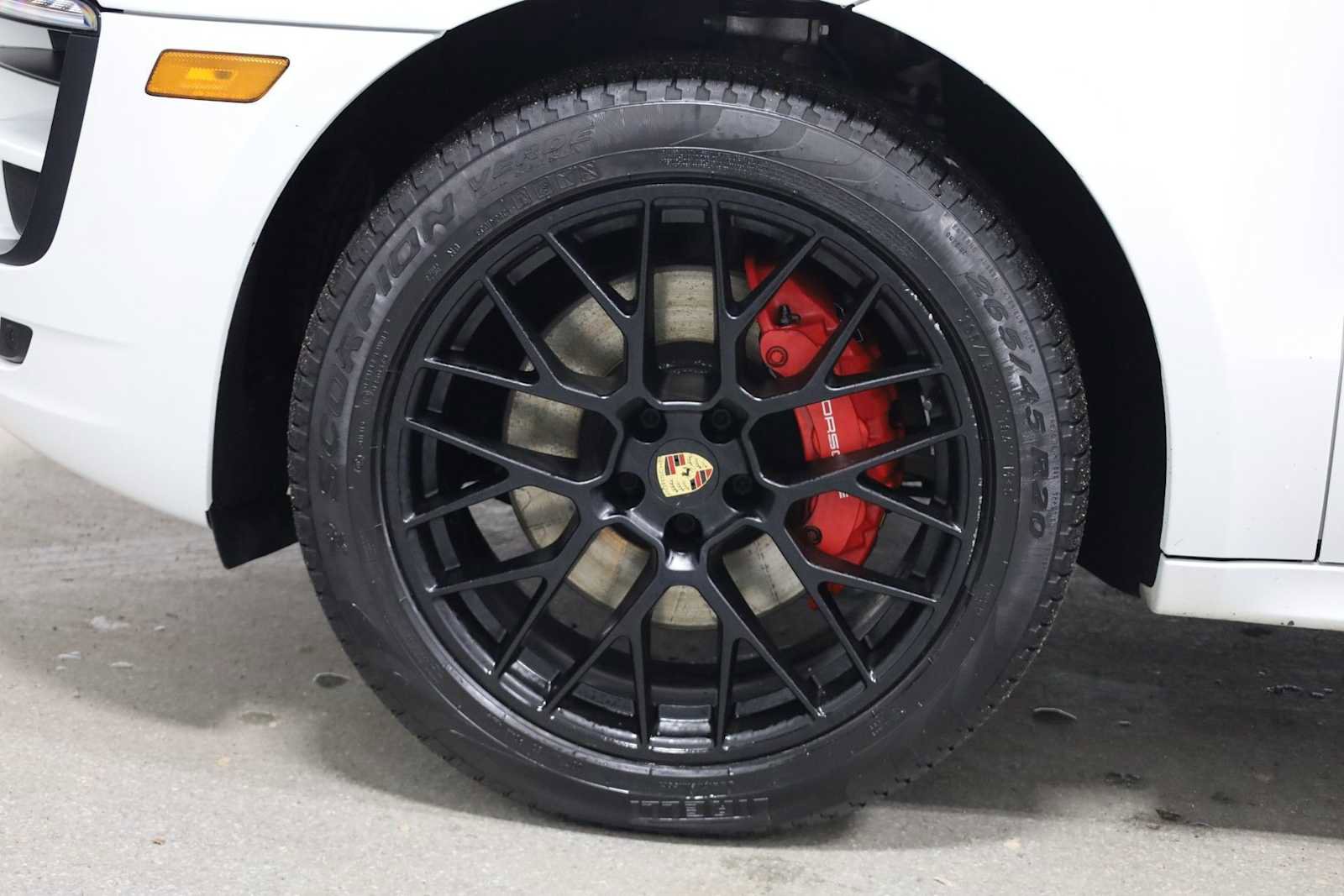 Used 2018 Porsche Macan GTS image 40