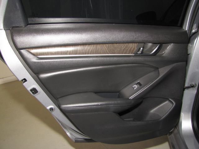 Used 2022 Honda Accord EX-L image 14