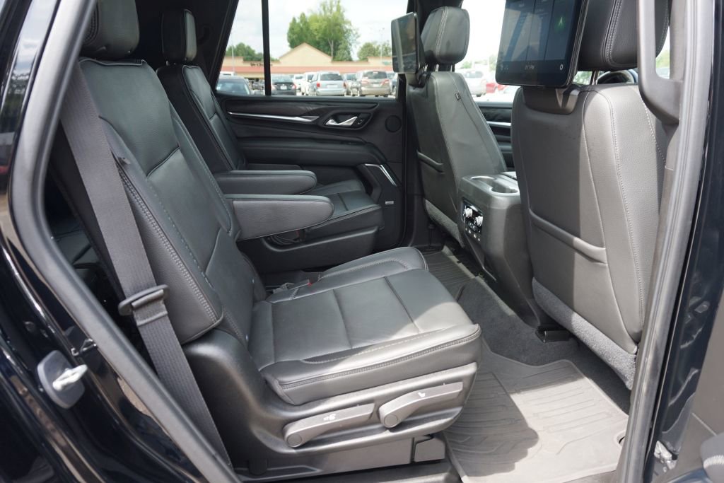 Used 2021 GMC Yukon Denali w/ Denali Premium Package image 32