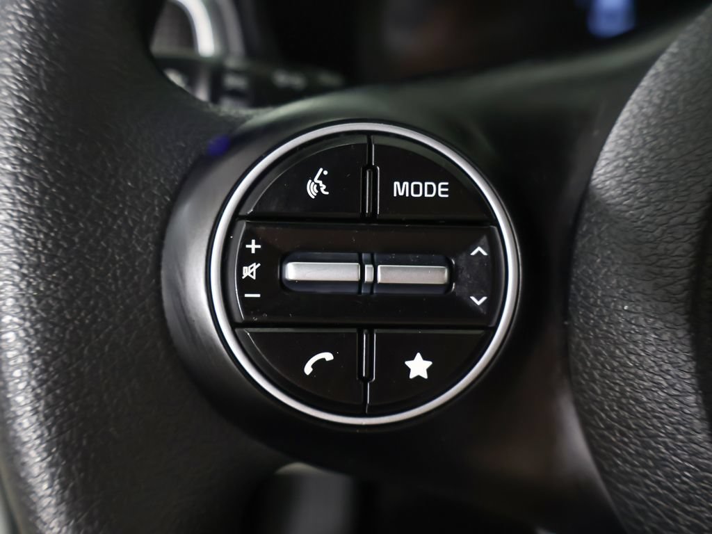 Certified 2023 Kia Soul LX w/ LX Technology Package FWD image 38