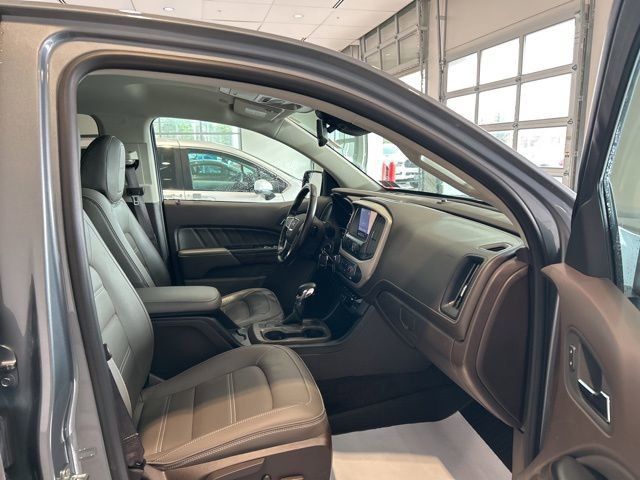 Used 2022 GMC Canyon Denali image 16