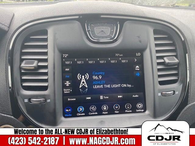 New 2023 Chrysler 300 S w/ Comfort Group image 23