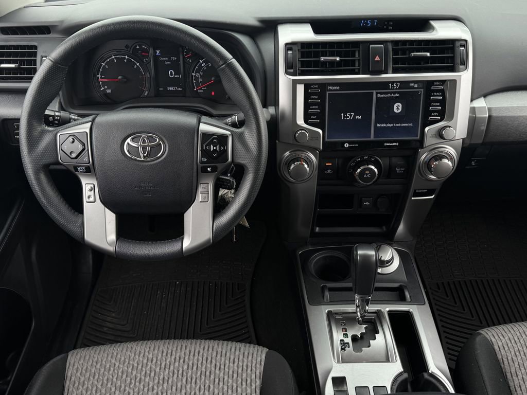 Used 2020 Toyota 4Runner SR5 AWD/4WD image 12
