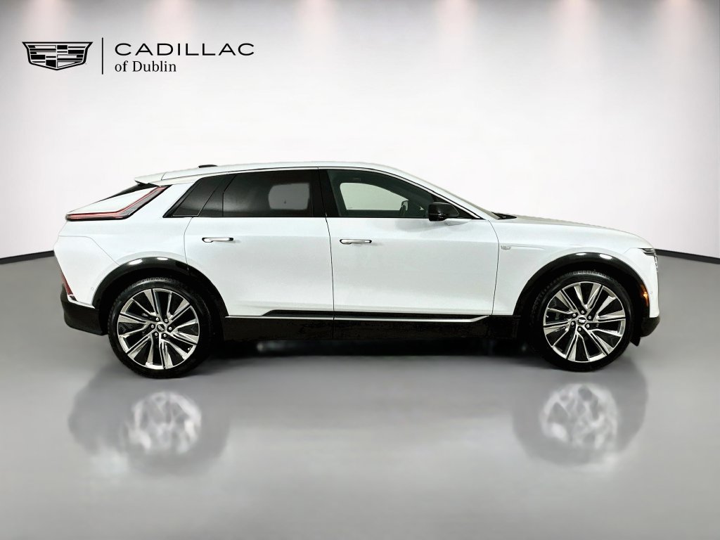 New 2026 Cadillac Lyriq Signature Luxury w/ Nappa Leather Package AWD/4WD image 4