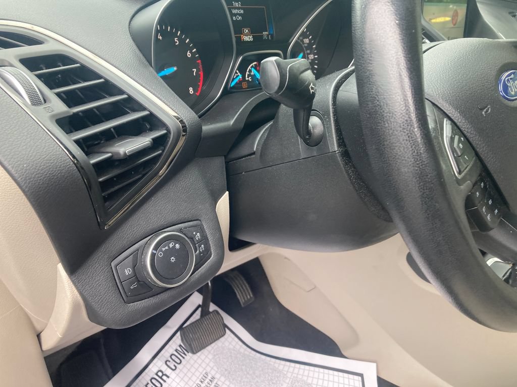 Used 2018 Ford Escape SEL AWD/4WD image 17