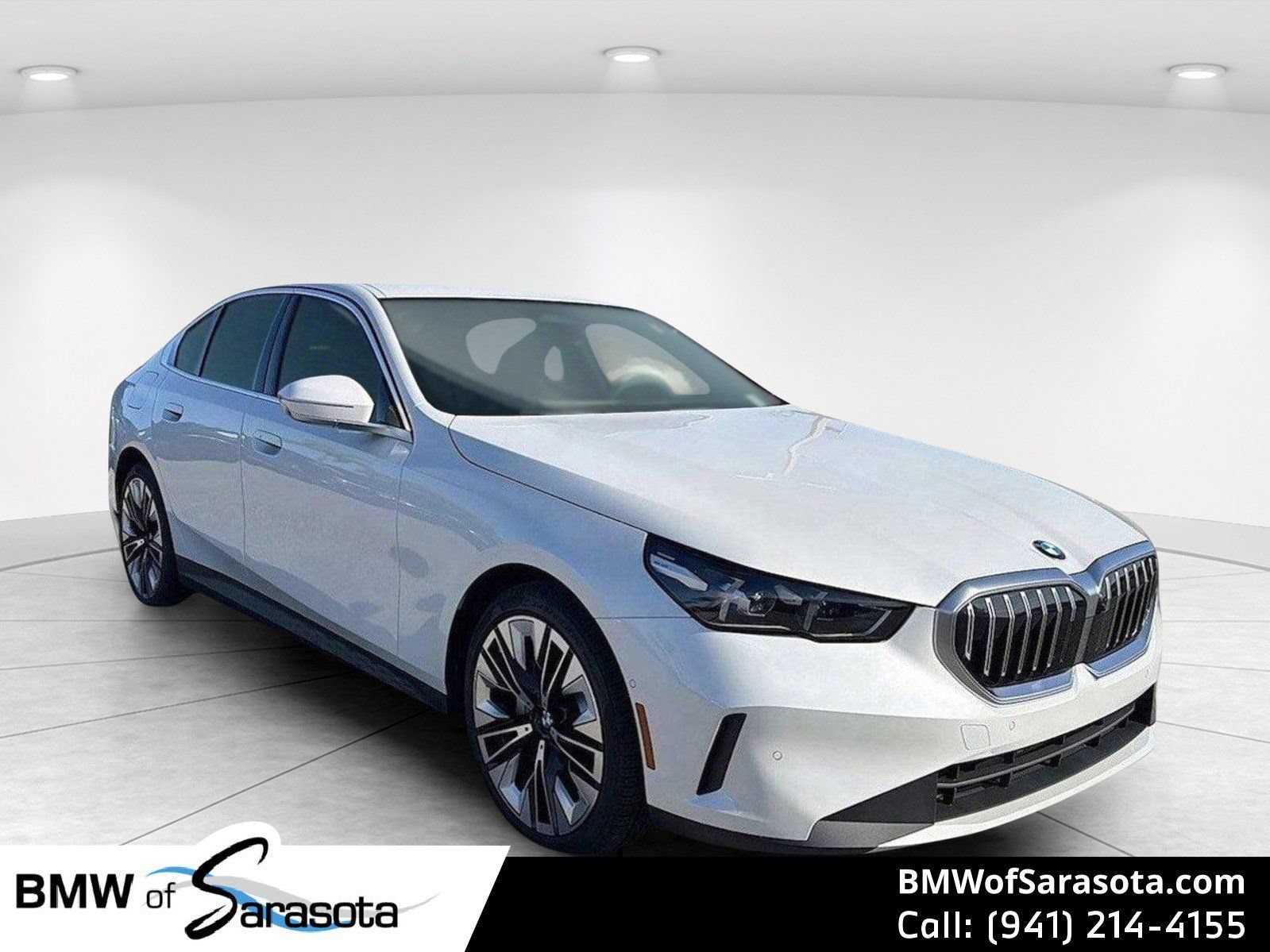 New 2026 BMW 530i xDrive w/ Premium Package AWD/4WD image 1