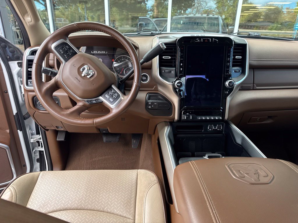 Used 2022 RAM 3500 Laramie AWD/4WD image 7