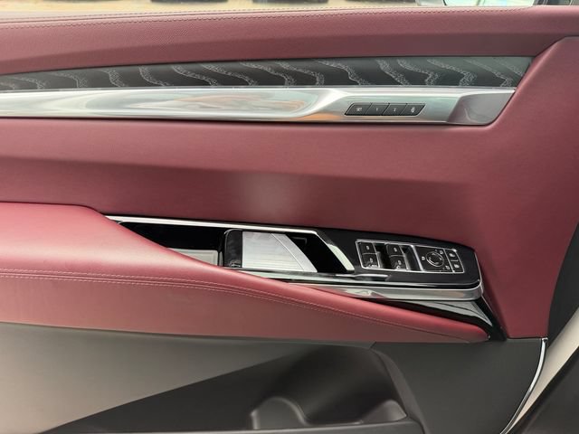 Used 2025 Cadillac Escalade ESV Premium Luxury w/ Touring Package AWD/4WD image 37