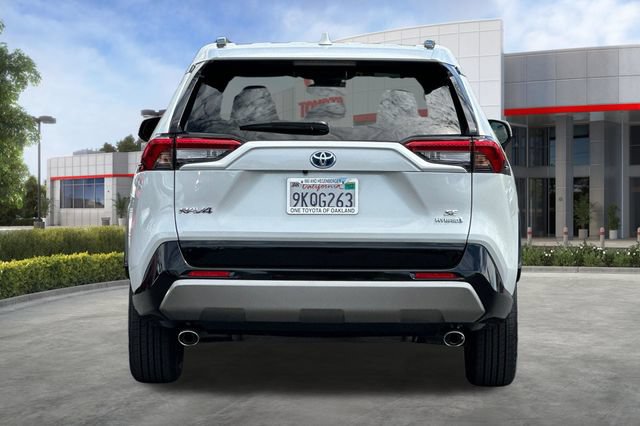 Certified 2024 Toyota RAV4 SE AWD/4WD image 6