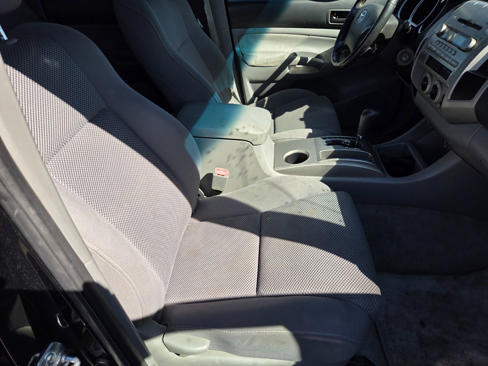 Used 2005 Toyota Tacoma PreRunner image 14